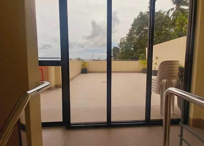 Eli's Villa *