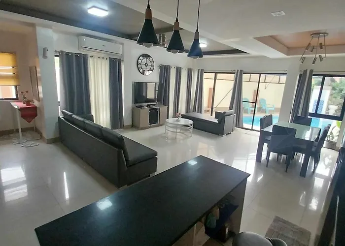 Villa Eli's *